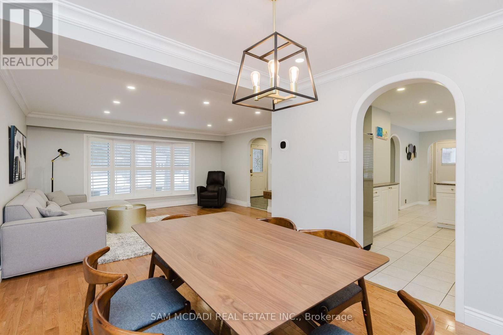 2344 DEVON ROAD Image 10