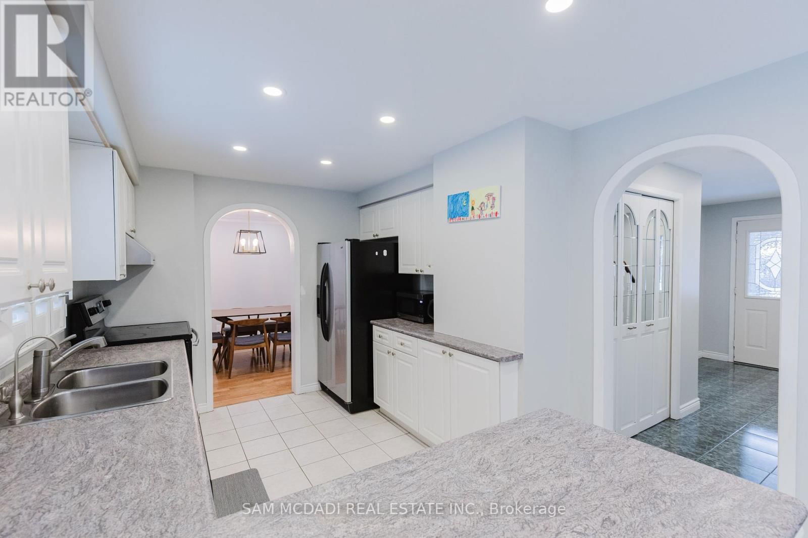 2344 DEVON ROAD Image 15