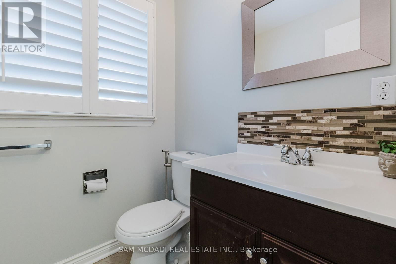 2344 DEVON ROAD Image 16