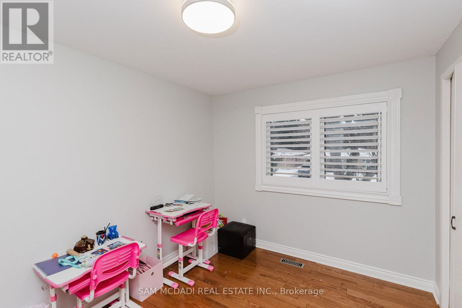 2344 DEVON ROAD Image 18