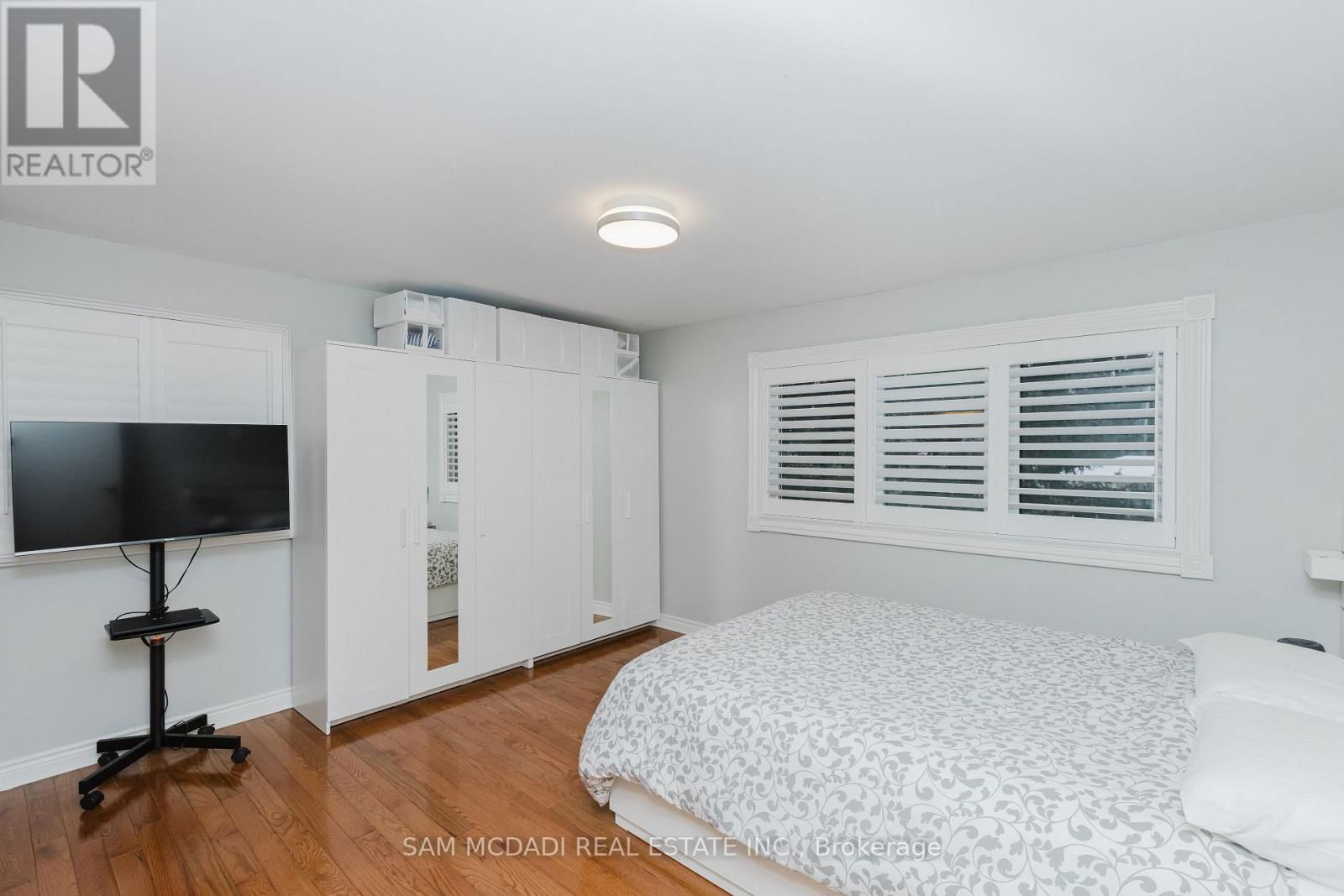 2344 DEVON ROAD Image 23