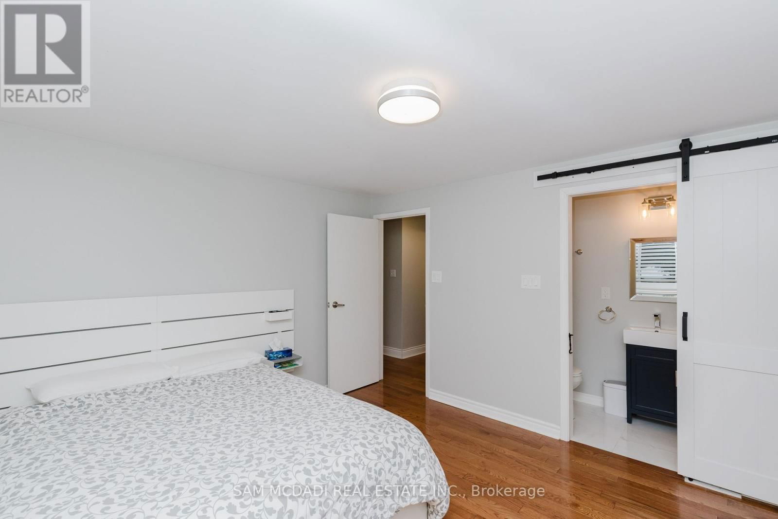 2344 DEVON ROAD Image 24