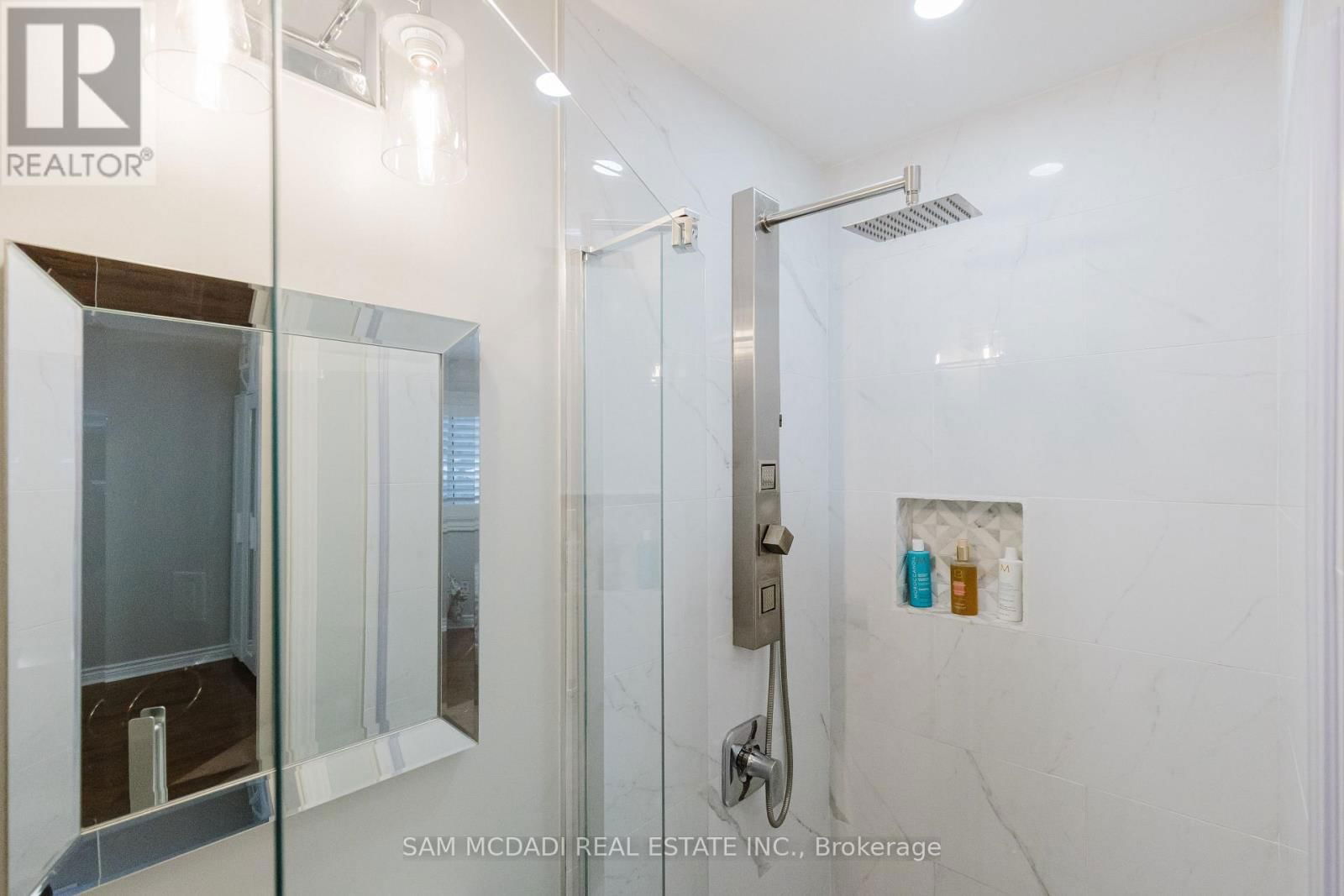 2344 DEVON ROAD Image 26