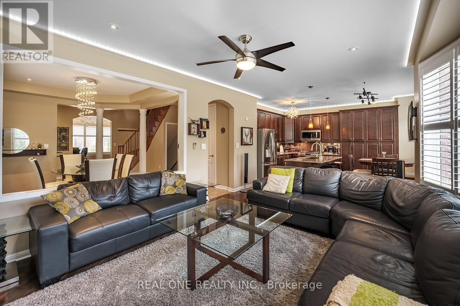 1189 BARR CRESCENT Image 11