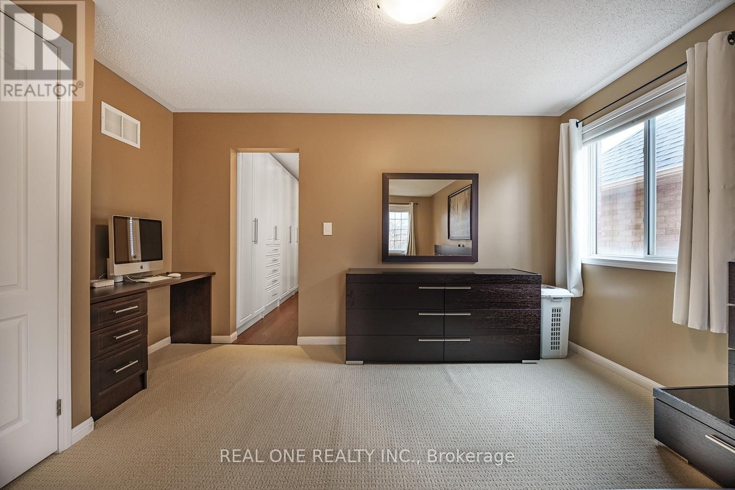 1189 BARR CRESCENT Image 21