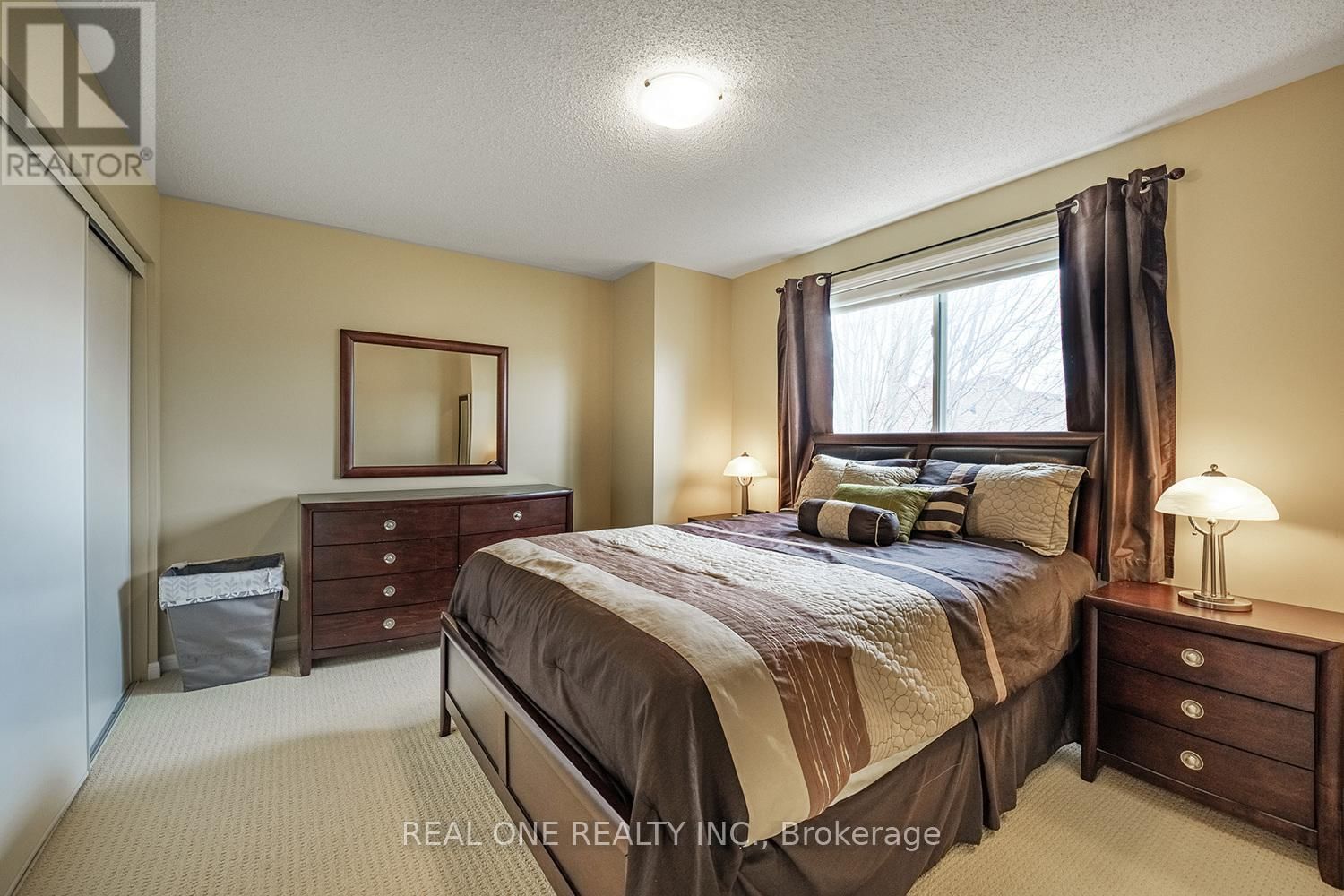 1189 BARR CRESCENT Image 23