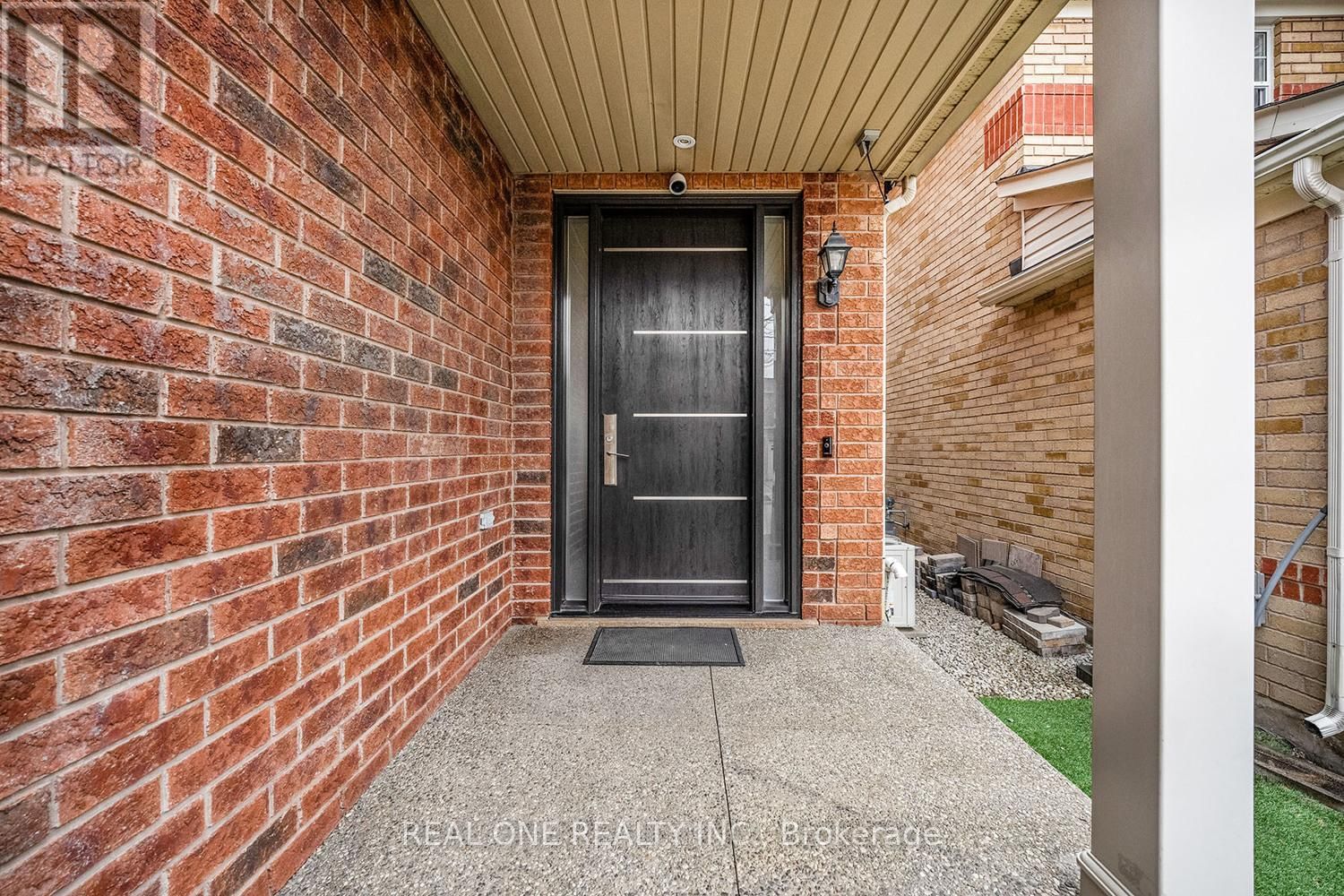 1189 BARR CRESCENT Image 3