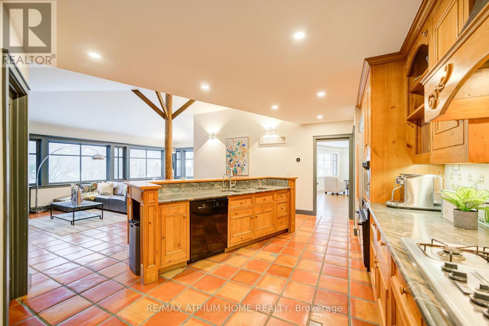 223 TRELAWN AVENUE Image 11