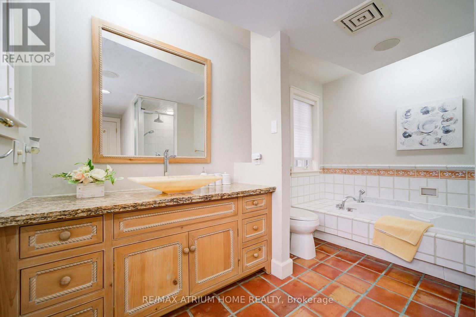 223 TRELAWN AVENUE Image 24