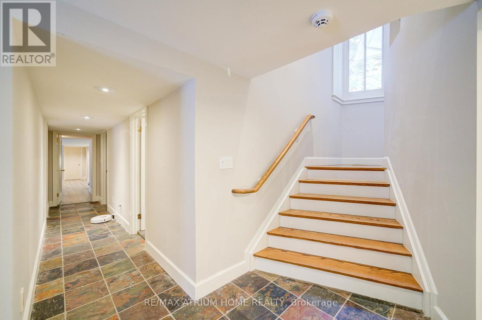 223 TRELAWN AVENUE Image 32