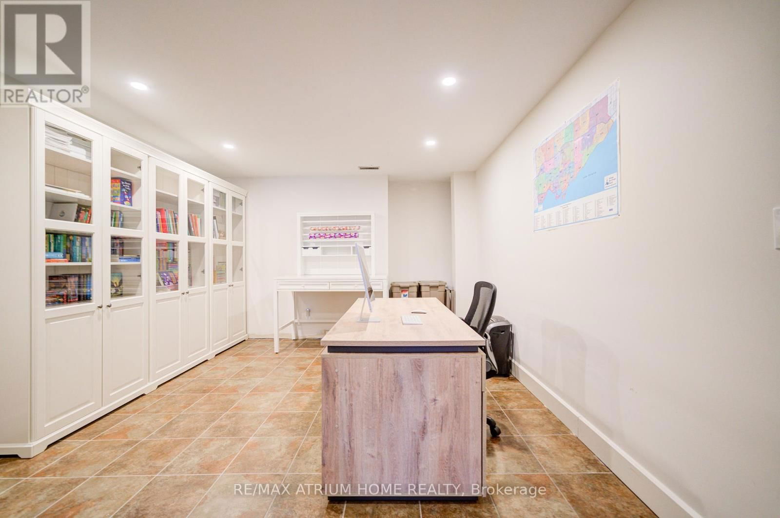 223 TRELAWN AVENUE Image 38