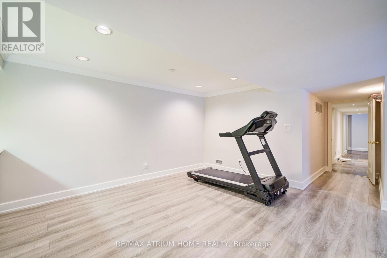 223 TRELAWN AVENUE Image 43