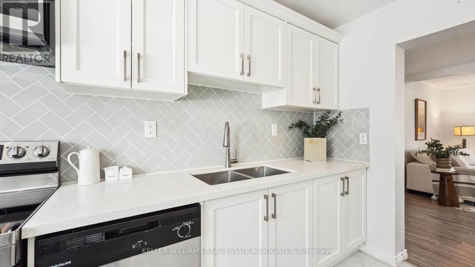 20 - 6855 GLEN ERIN DRIVE Image 10