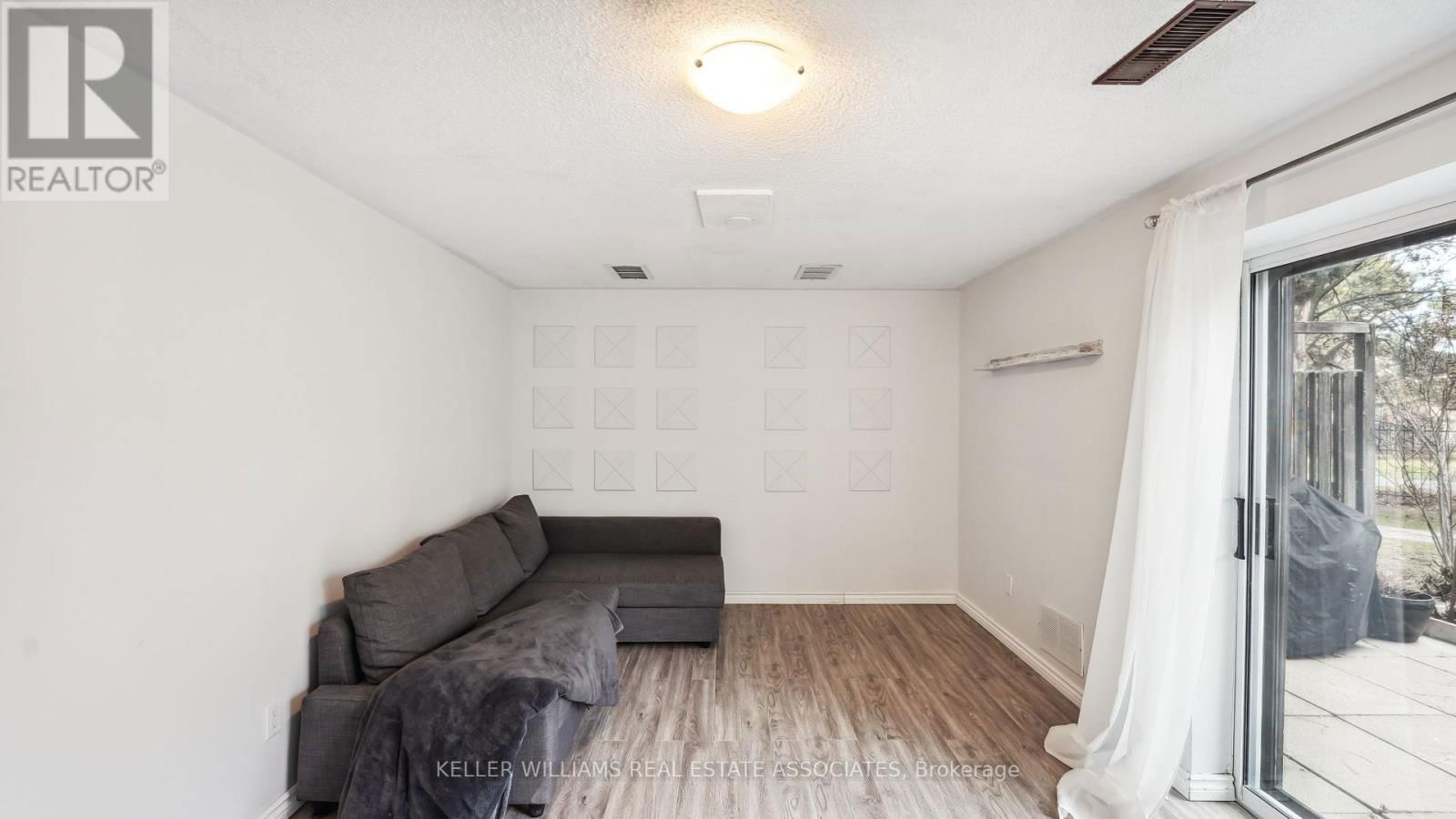 20 - 6855 GLEN ERIN DRIVE Image 33
