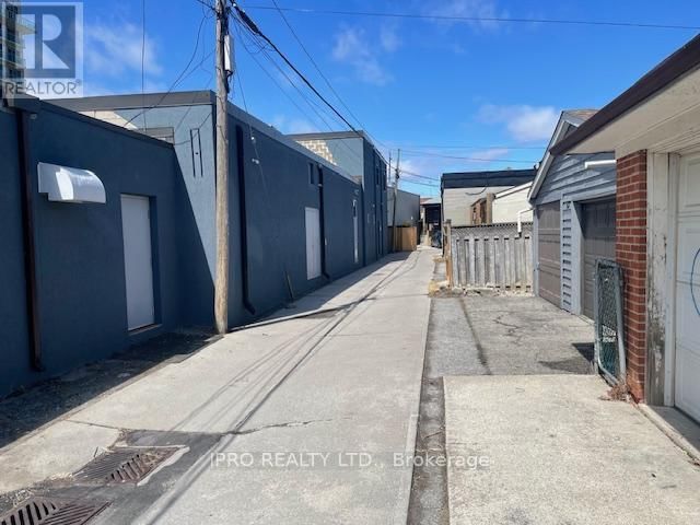 Rear Unit - 1561 KEELE STREET Image 2