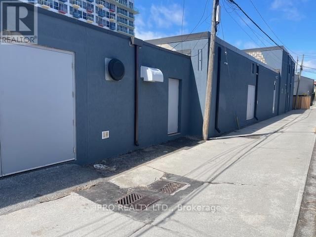 Rear Unit - 1561 KEELE STREET Image 3