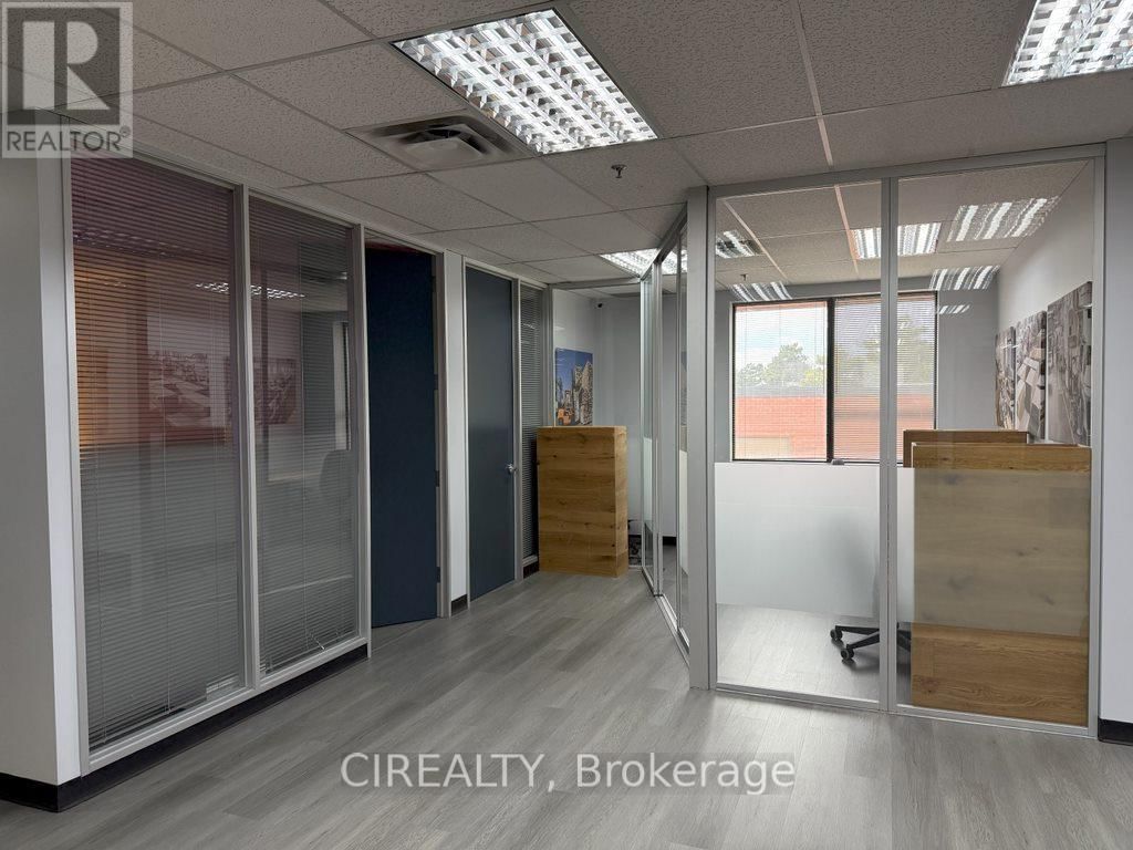 Office A - 230 WATLINE AVENUE Image 4