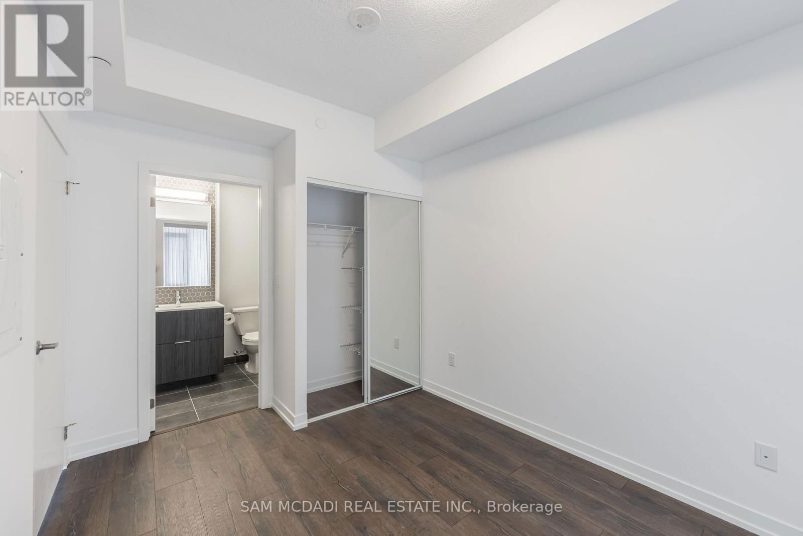 1714 - 2520 EGLINTON AVENUE WEST Image 11