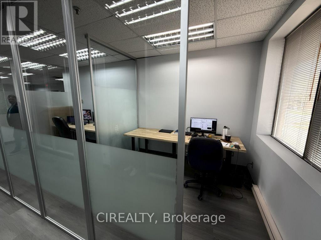 Office G - 230 WATLINE AVENUE Image 6