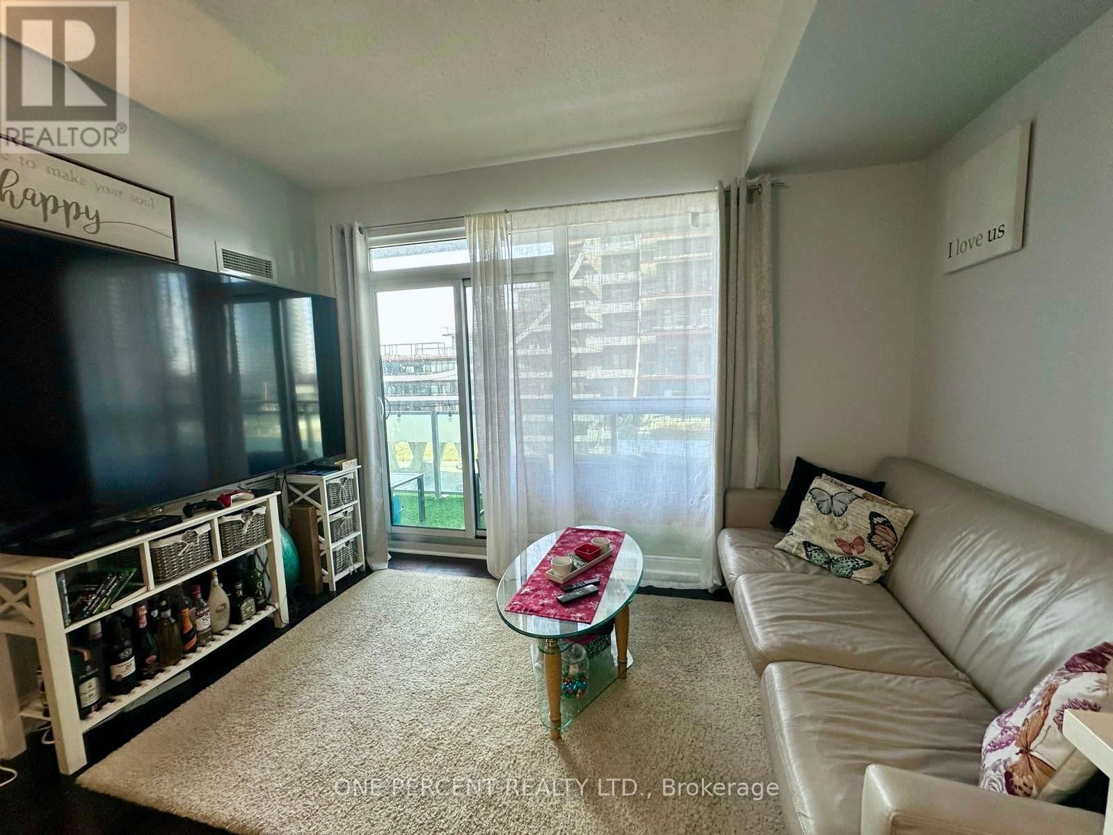 502 - 33 SHORE BREEZE DRIVE Image 10