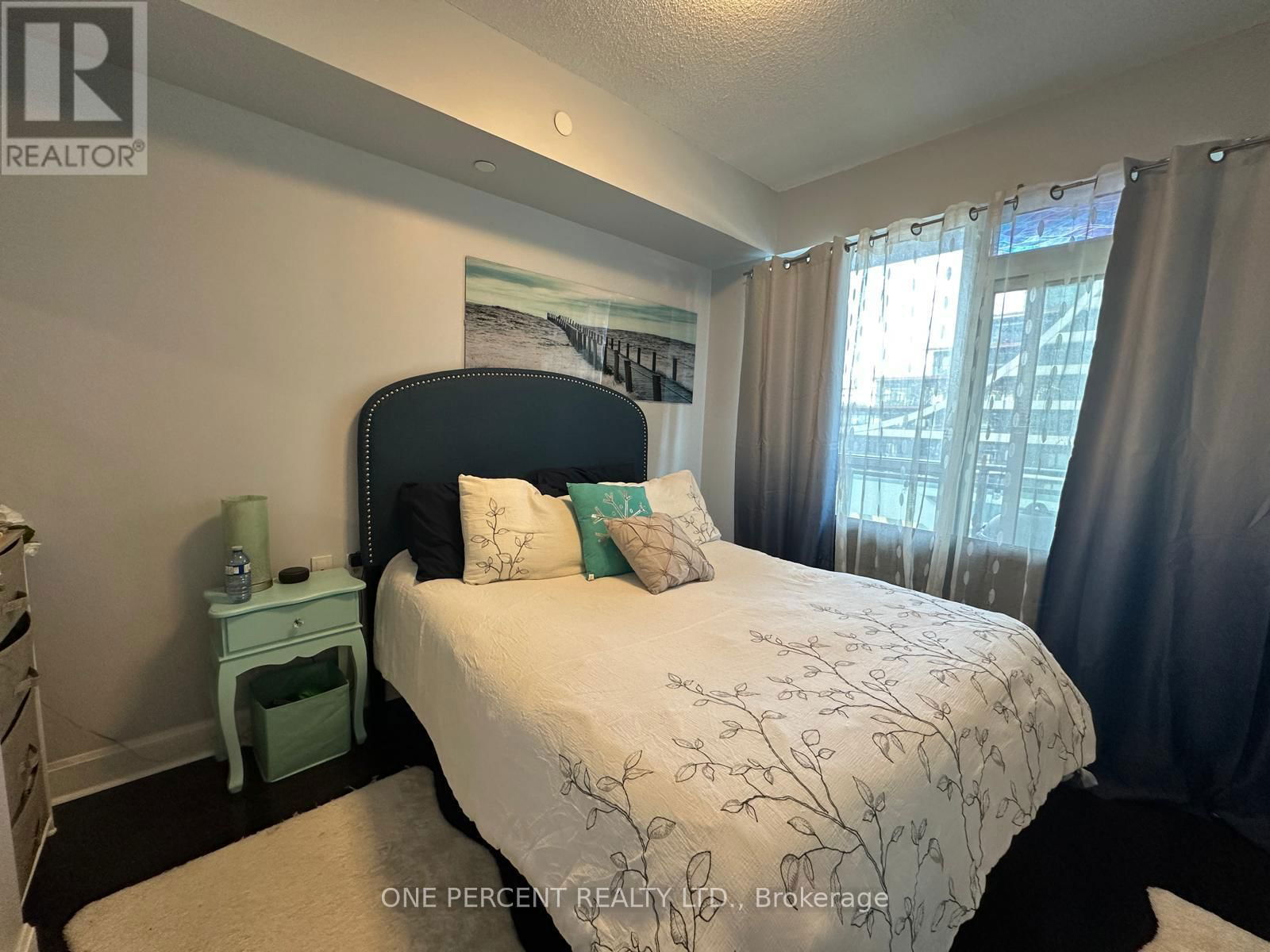 502 - 33 SHORE BREEZE DRIVE Image 12
