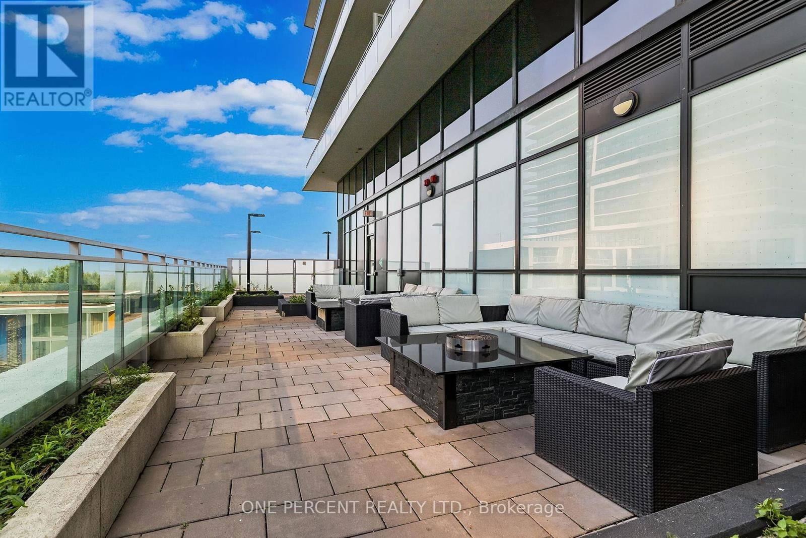 502 - 33 SHORE BREEZE DRIVE Image 18