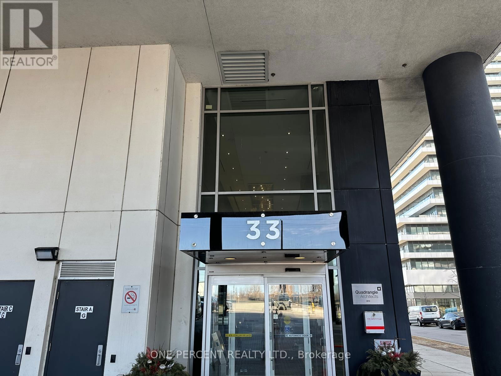 502 - 33 SHORE BREEZE DRIVE Image 3