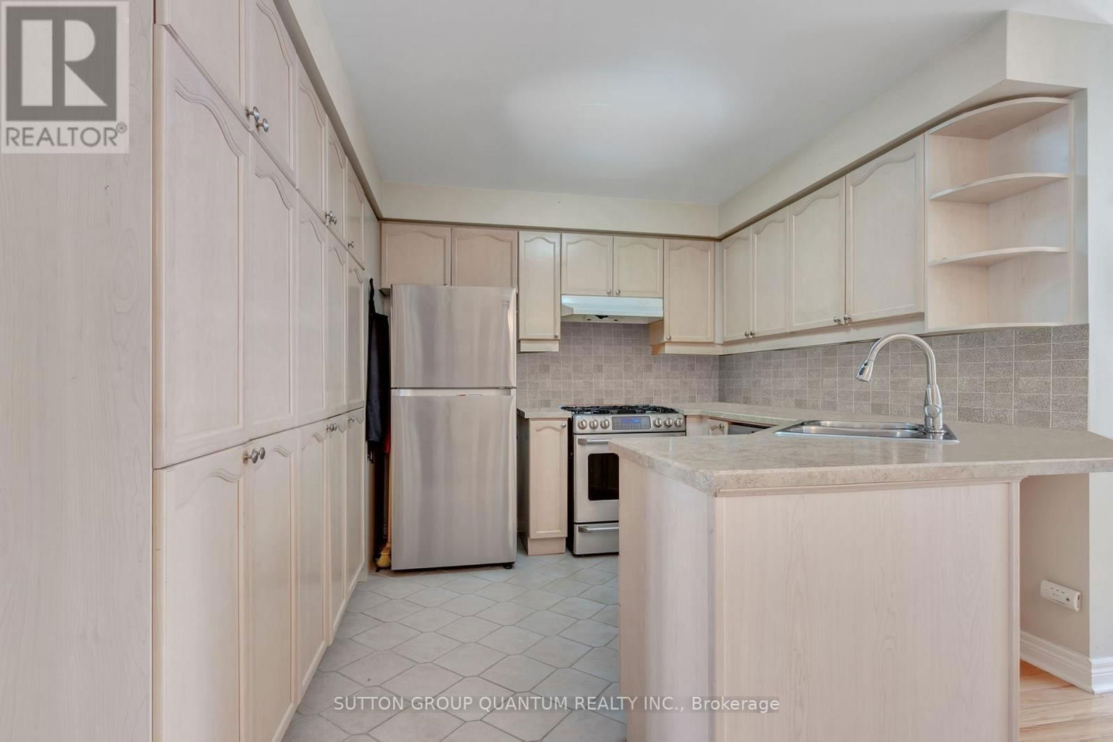 43 - 2250 ROCKINGHAM DRIVE Image 11