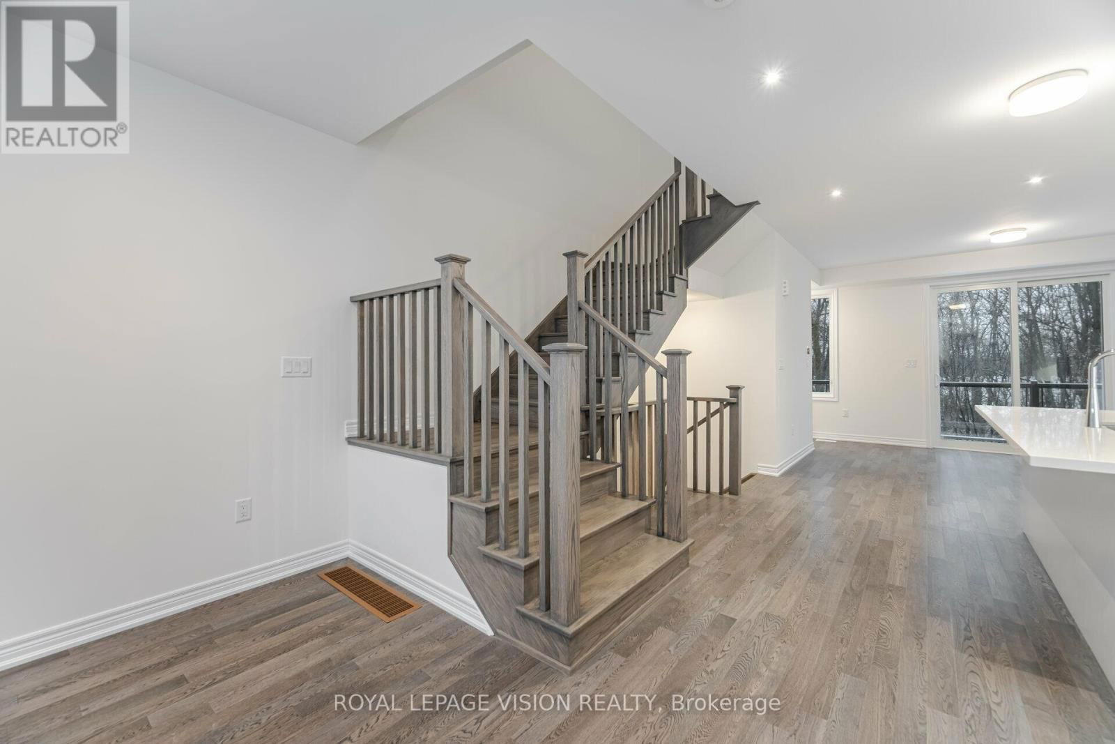 60 FOLCROFT STREET Image 16