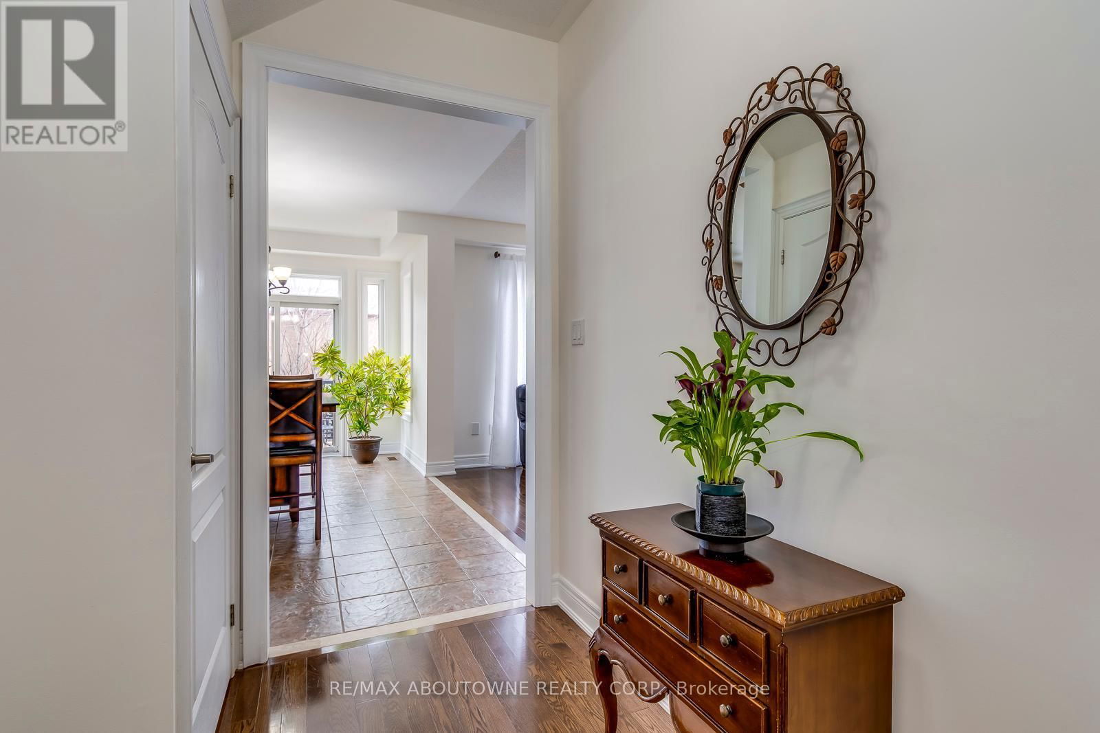 2218 HATFIELD DRIVE Image 10