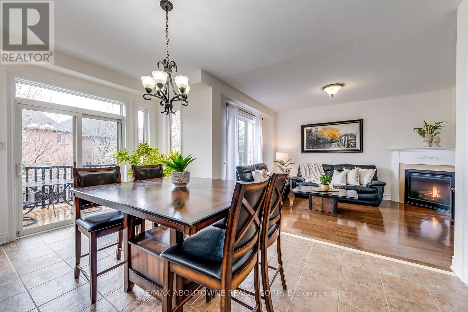 2218 HATFIELD DRIVE Image 19