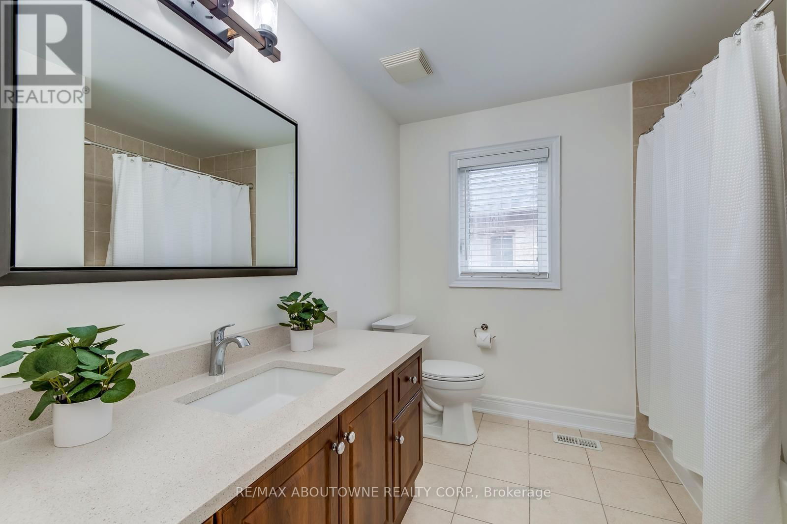 2218 HATFIELD DRIVE Image 34