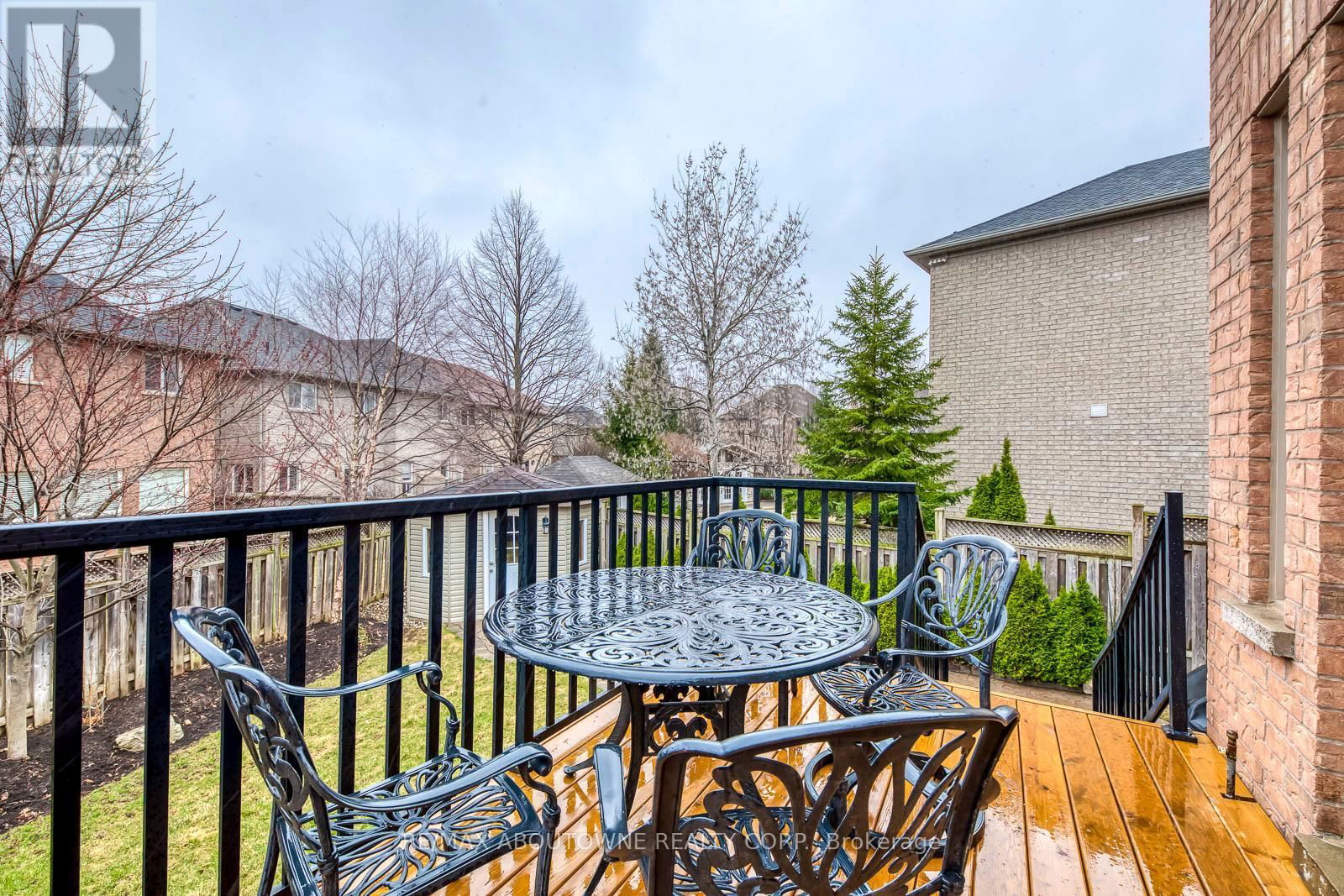 2218 HATFIELD DRIVE Image 44