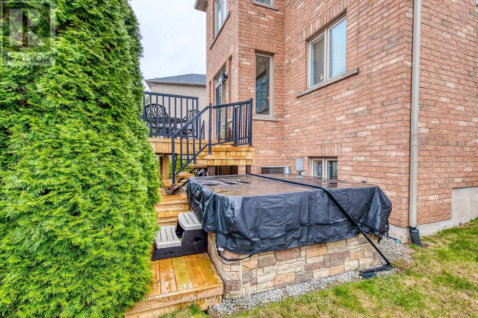 2218 HATFIELD DRIVE Image 45