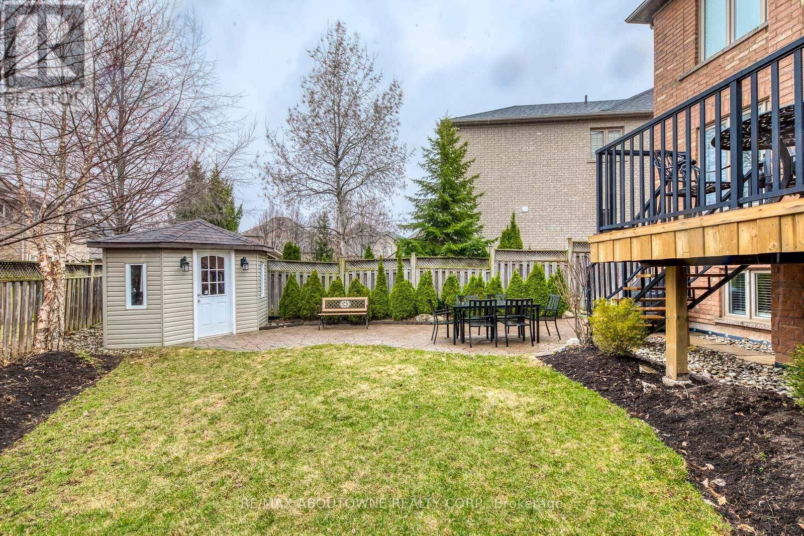2218 HATFIELD DRIVE Image 47