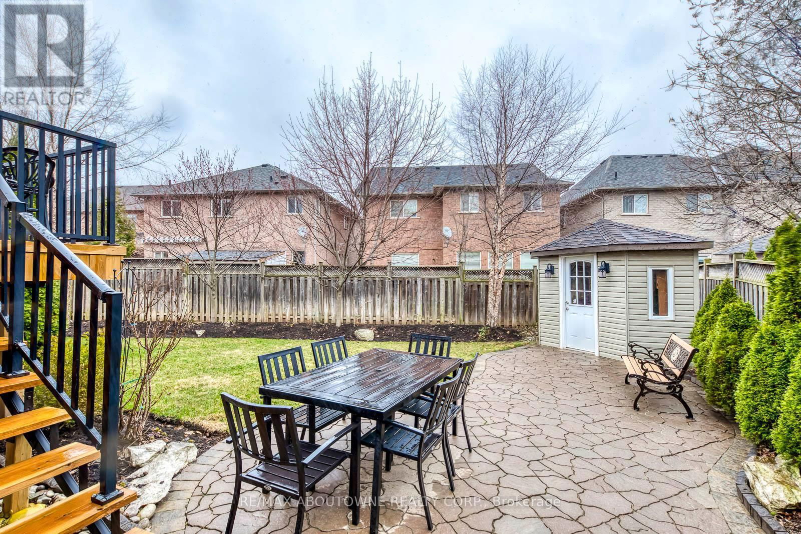 2218 HATFIELD DRIVE Image 49