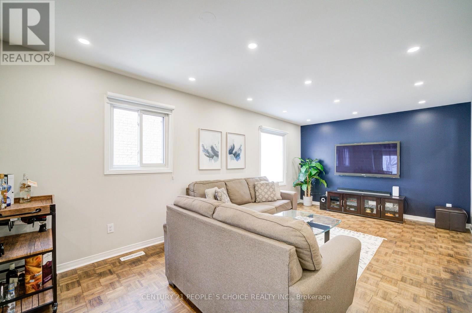 157 CINRICKBAR DRIVE Image 10