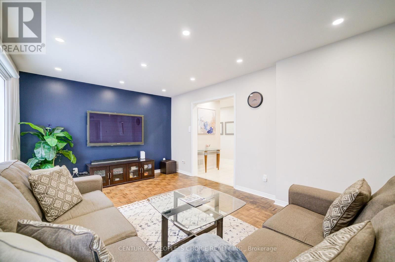 157 CINRICKBAR DRIVE Image 11
