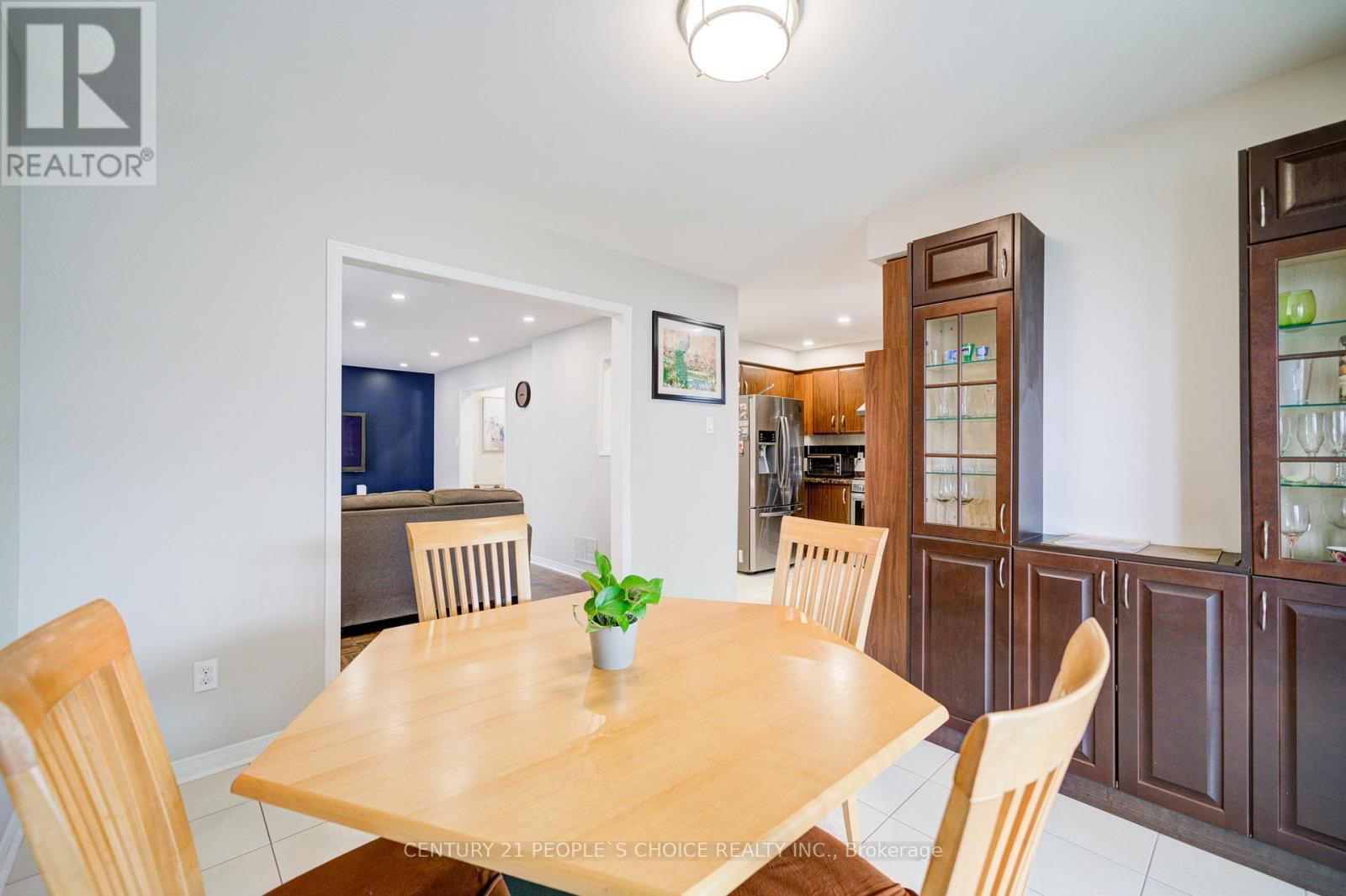 157 CINRICKBAR DRIVE Image 17