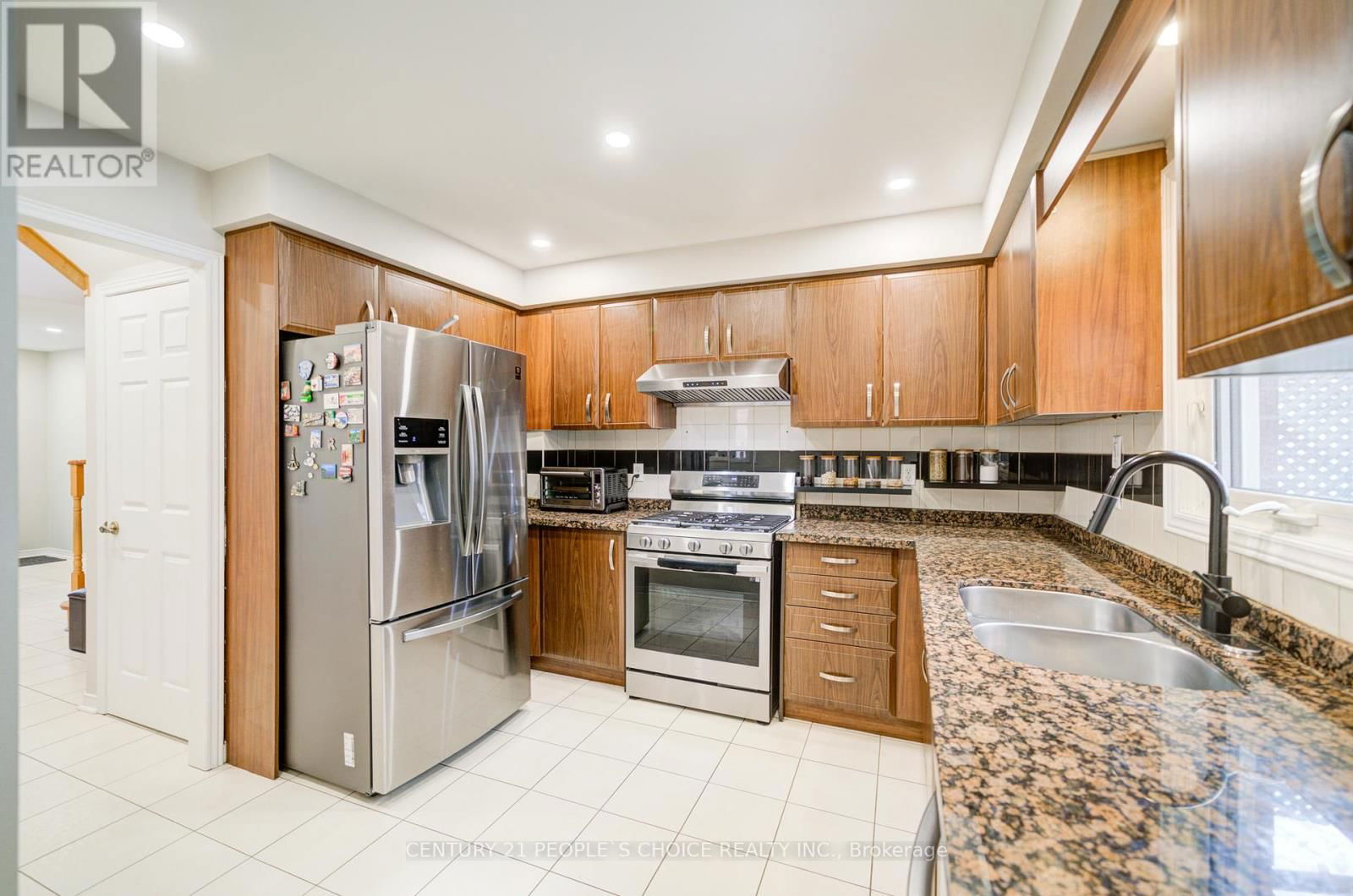 157 CINRICKBAR DRIVE Image 18