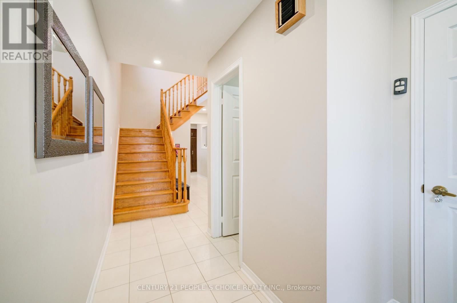 157 CINRICKBAR DRIVE Image 7