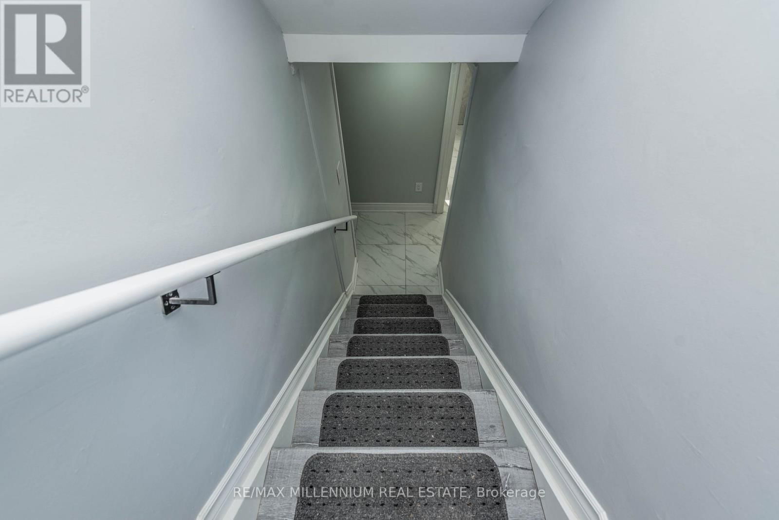 76 RAYLAWN CRESCENT Image 14