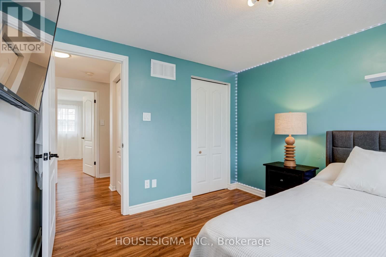 308 FERN STREET Image 11