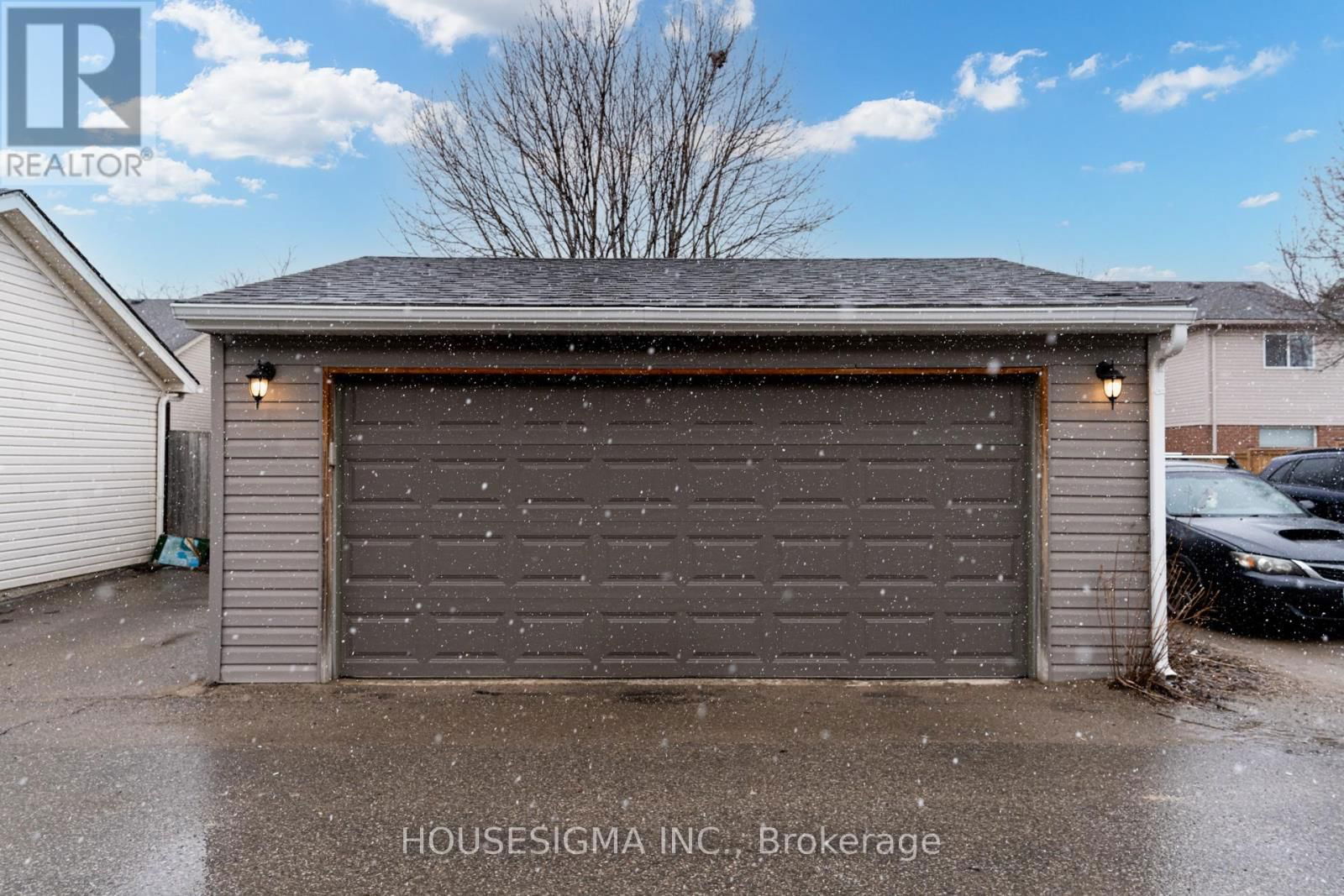 308 FERN STREET Image 22