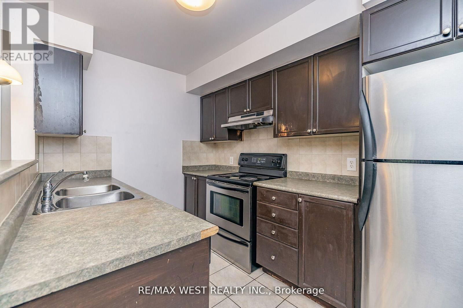 218 - 4975 SOUTHAMPTON DRIVE Image 11