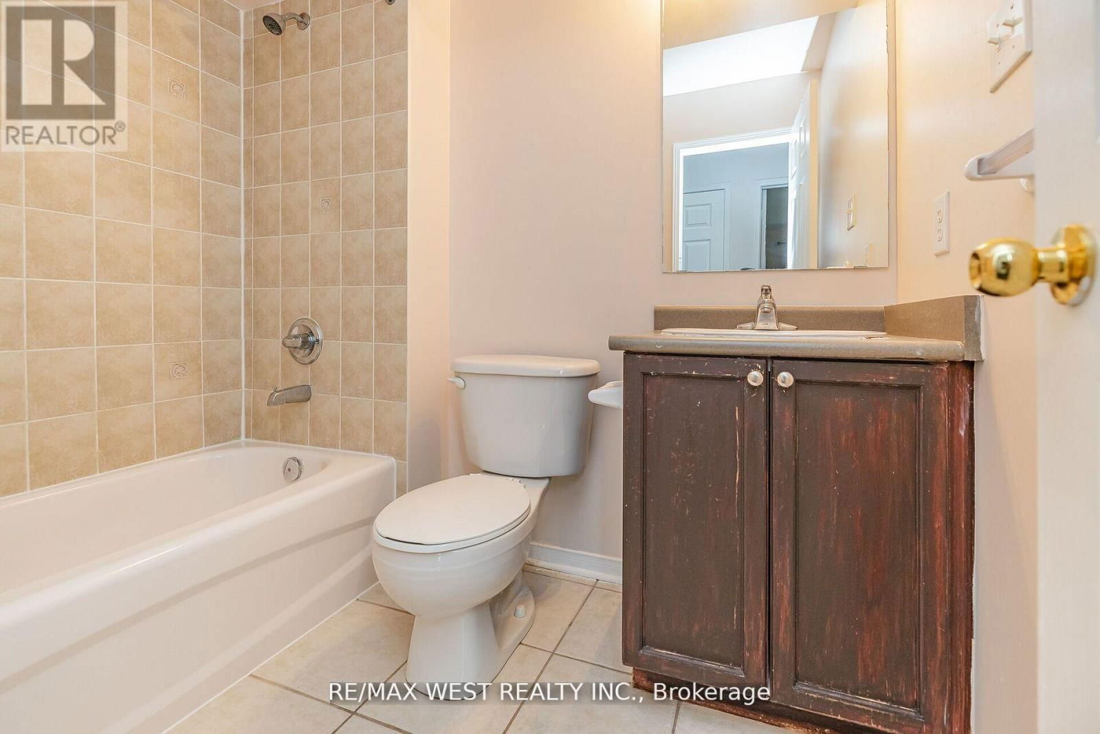 218 - 4975 SOUTHAMPTON DRIVE Image 26