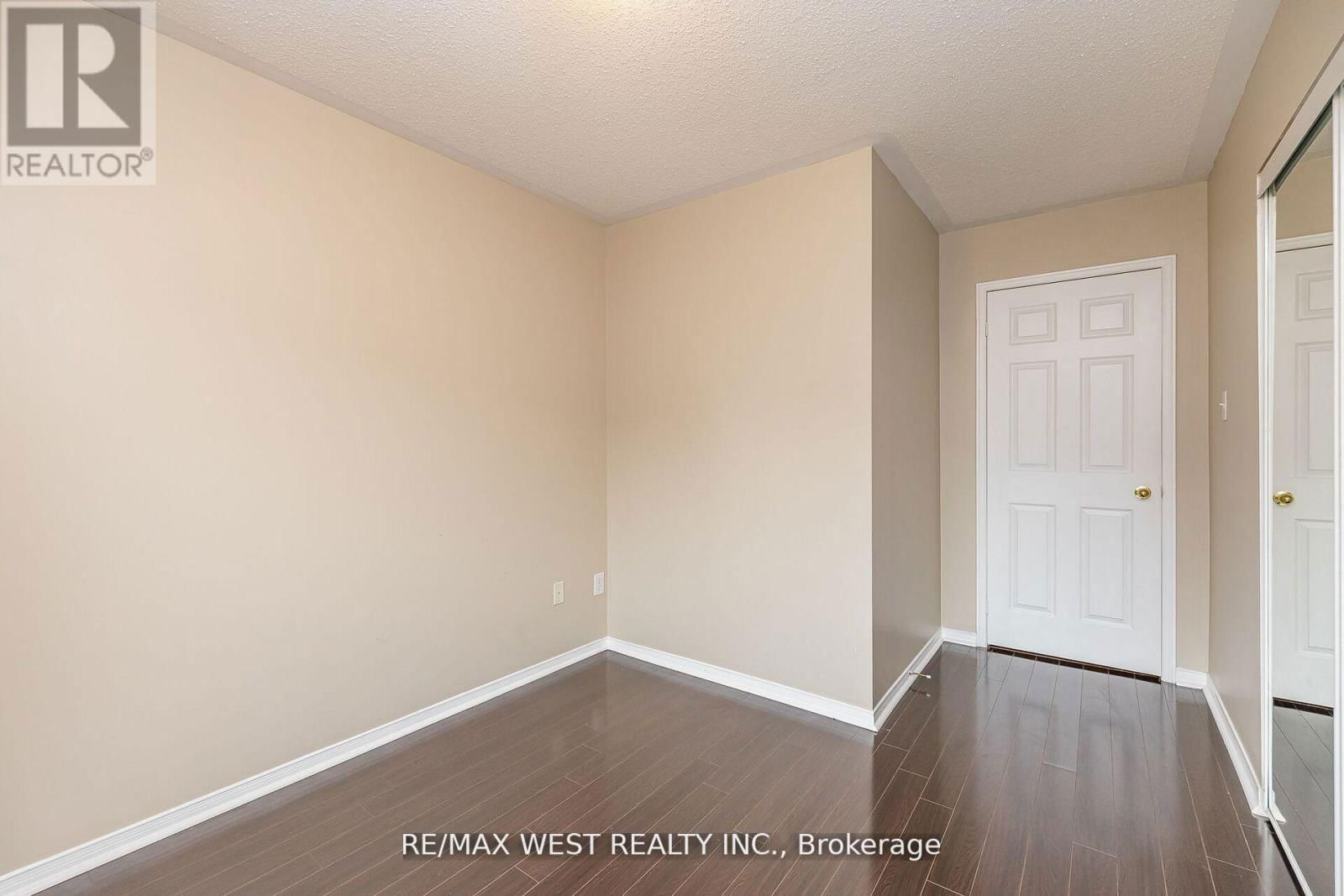 218 - 4975 SOUTHAMPTON DRIVE Image 29