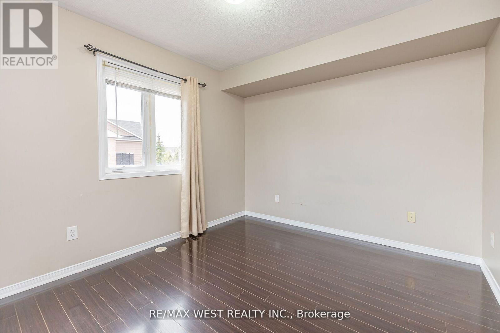 218 - 4975 SOUTHAMPTON DRIVE Image 35