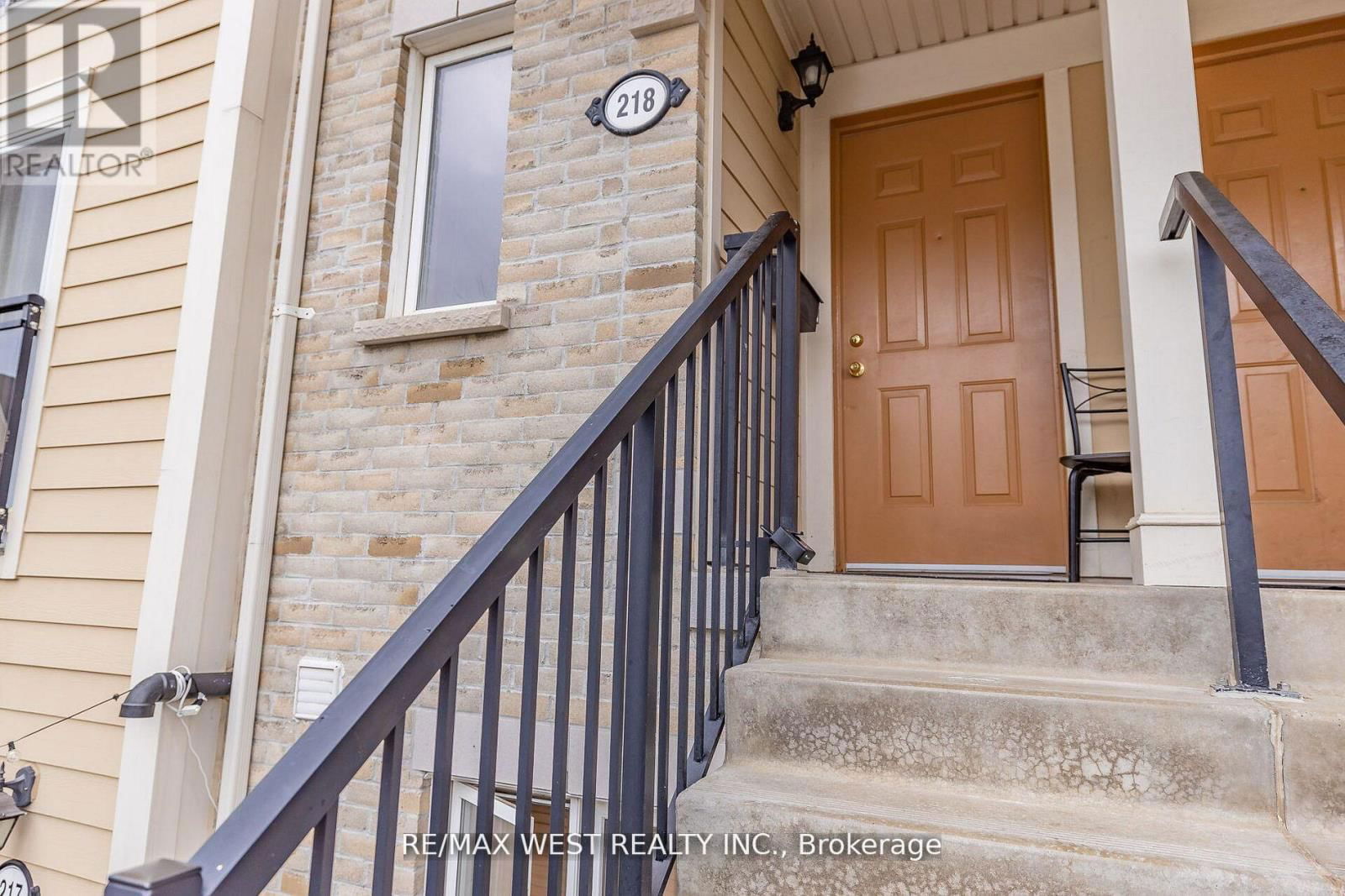 218 - 4975 SOUTHAMPTON DRIVE Image 4