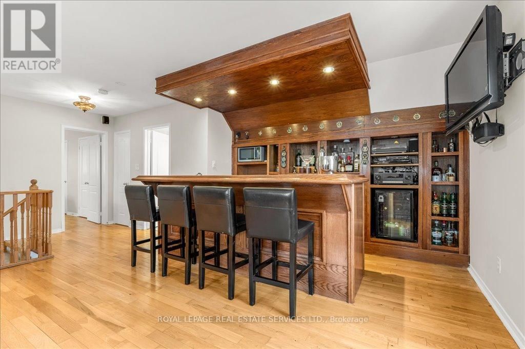 2483 SUNNYHURST CLOSE Image 27